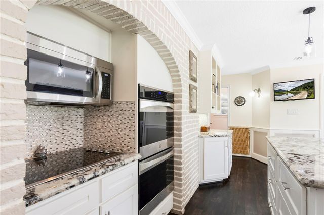 15610 Winmoss Court, Houston, TX 77068