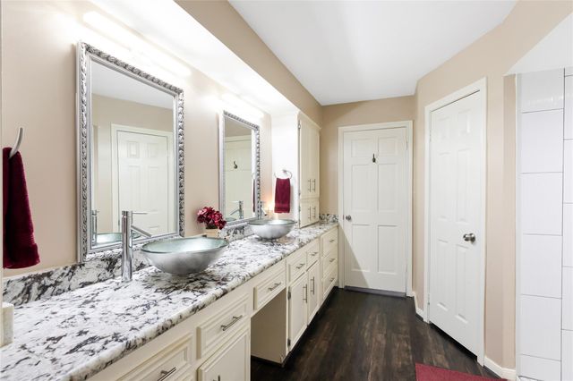 15610 Winmoss Court, Houston, TX 77068