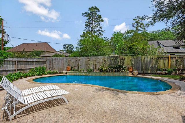 15610 Winmoss Court, Houston, TX 77068