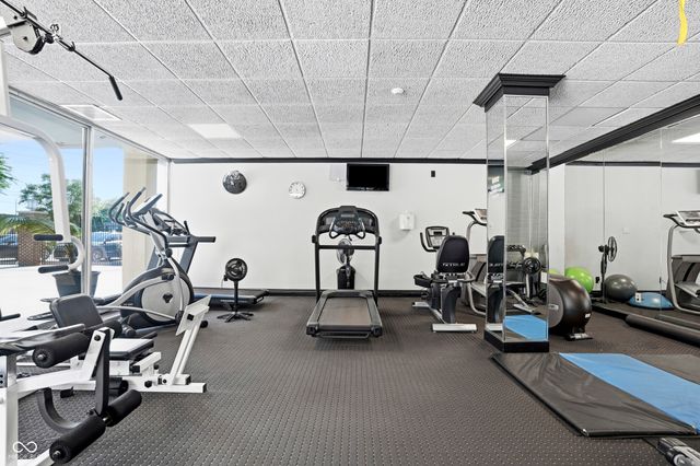 25 E 40th Street APT 6B, Indianapolis, IN 46205