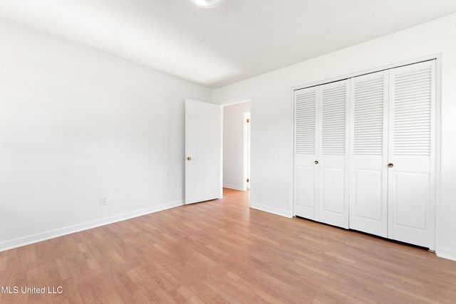 13013 Cambridge Boulevard, Ocean Springs, MS 39564