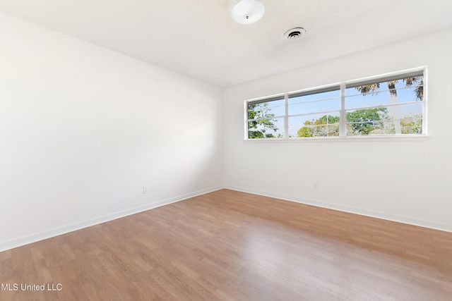 13013 Cambridge Boulevard, Ocean Springs, MS 39564