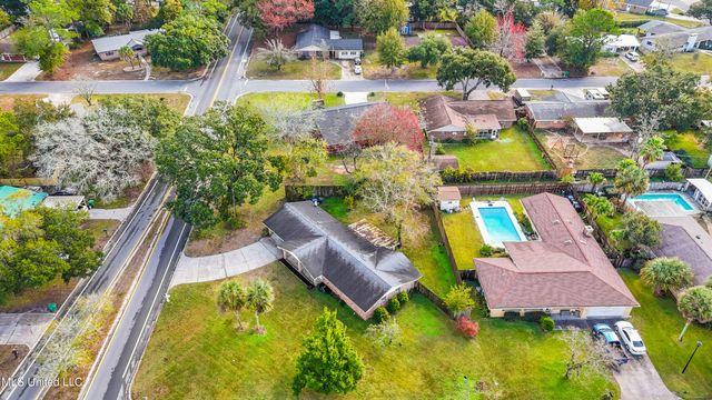 13013 Cambridge Boulevard, Ocean Springs, MS 39564