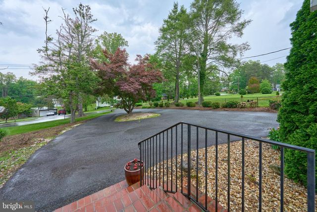 3533 WOODBURN RD, Annandale, VA 22003