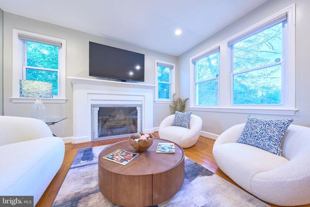 3533 WOODBURN RD, Annandale, VA 22003