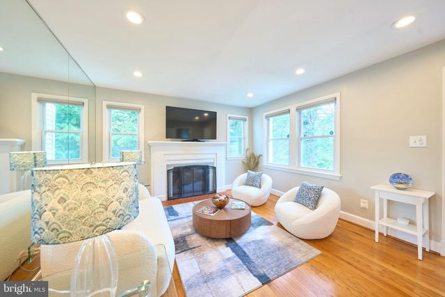 3533 WOODBURN RD, Annandale, VA 22003