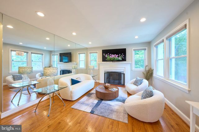 3533 WOODBURN RD, Annandale, VA 22003