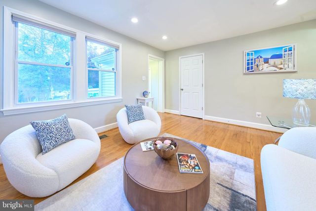 3533 WOODBURN RD, Annandale, VA 22003