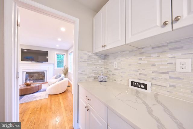 3533 WOODBURN RD, Annandale, VA 22003