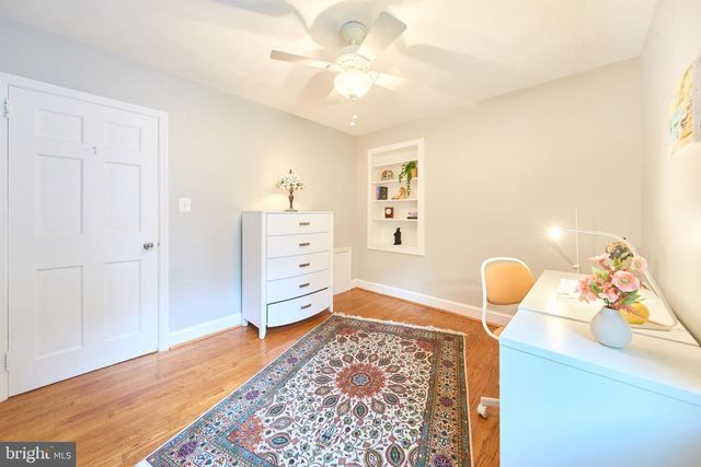 3533 WOODBURN RD, Annandale, VA 22003