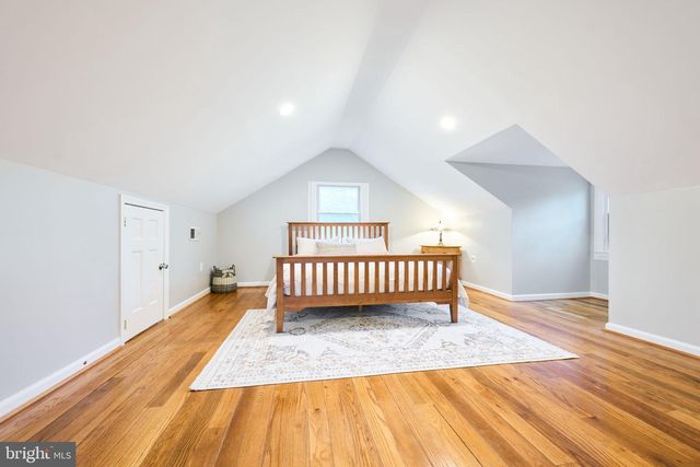 3533 WOODBURN RD, Annandale, VA 22003