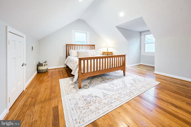 3533 WOODBURN RD, Annandale, VA 22003