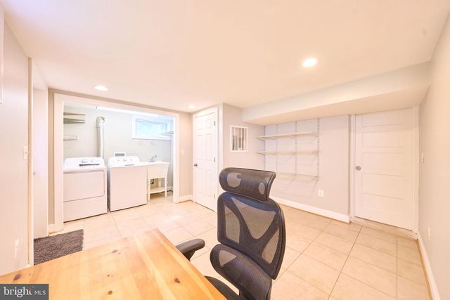 3533 WOODBURN RD, Annandale, VA 22003
