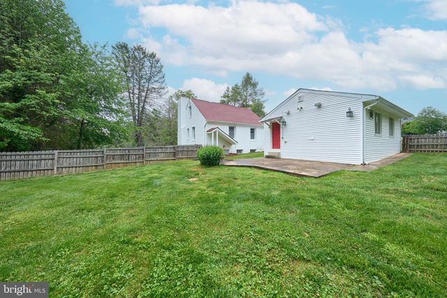 3533 WOODBURN RD, Annandale, VA 22003