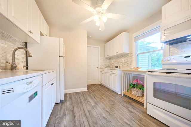 3533 WOODBURN RD, Annandale, VA 22003