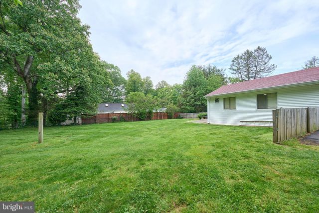 3533 WOODBURN RD, Annandale, VA 22003