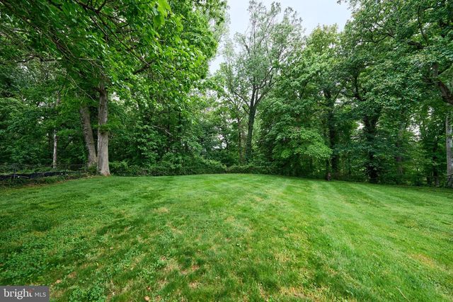 3533 WOODBURN RD, Annandale, VA 22003