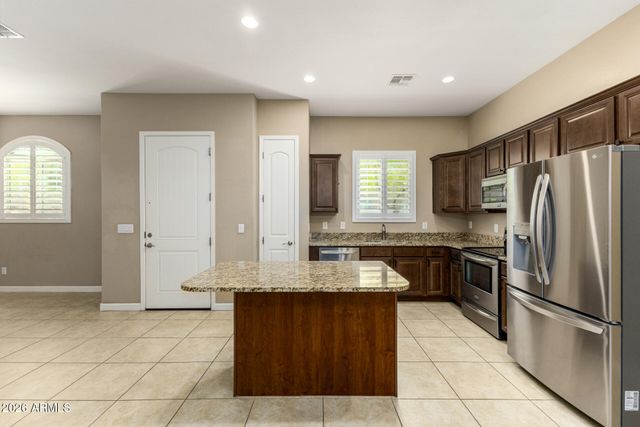 1367 S COUNTRY CLUB Drive 1187, Mesa, AZ 85210