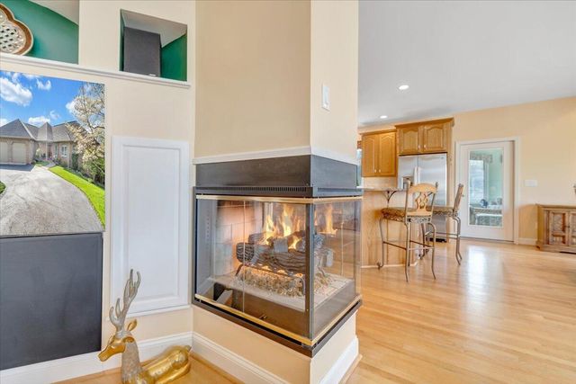 274 Village LN, Moneta, VA 24121