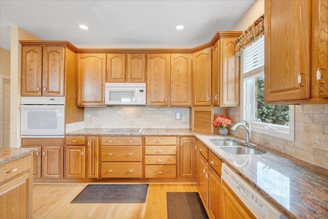 274 Village LN, Moneta, VA 24121