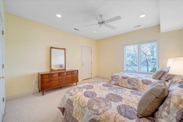 274 Village LN, Moneta, VA 24121