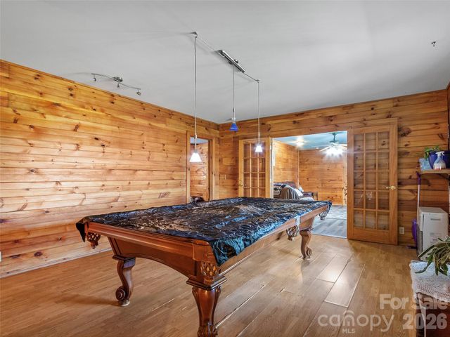 120 Lillie Lane, Marshall, NC 28753