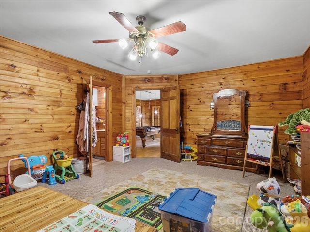 120 Lillie Lane, Marshall, NC 28753