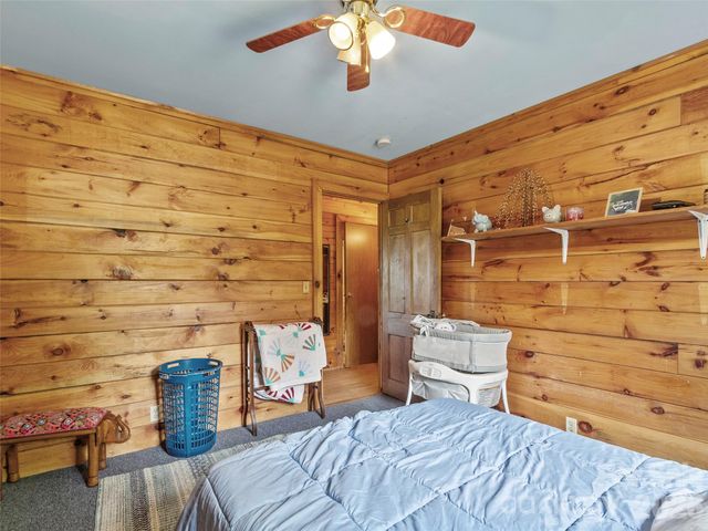 120 Lillie Lane, Marshall, NC 28753