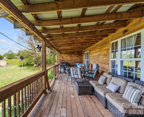 120 Lillie Lane, Marshall, NC 28753