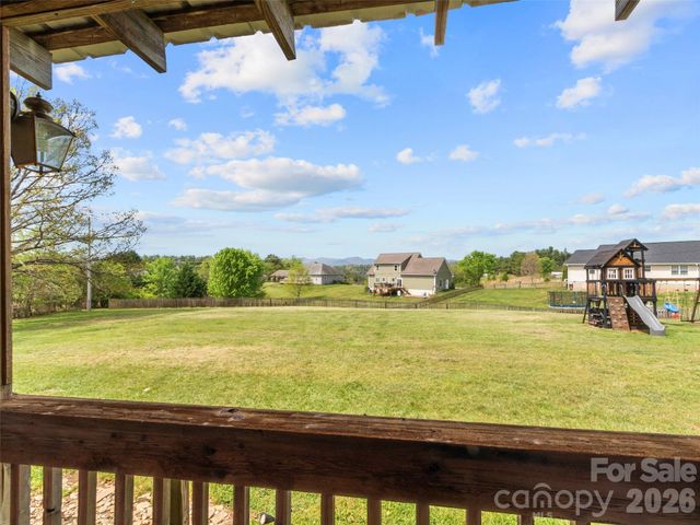 120 Lillie Lane, Marshall, NC 28753