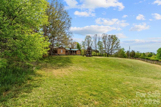 120 Lillie Lane, Marshall, NC 28753