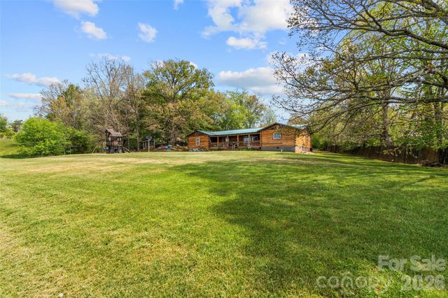 120 Lillie Lane, Marshall, NC 28753