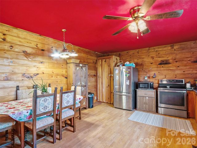 120 Lillie Lane, Marshall, NC 28753