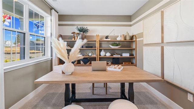 345 Leslie Farms Dr, Connoquenessing Boro, PA 16033