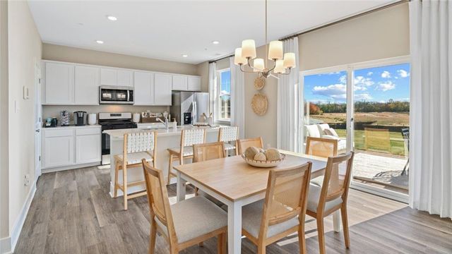 345 Leslie Farms Dr, Connoquenessing Boro, PA 16033