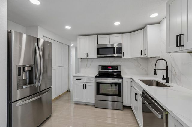 1467 CLASSIC DRIVE, Holiday, FL 34691