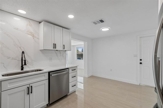 1467 CLASSIC DRIVE, Holiday, FL 34691