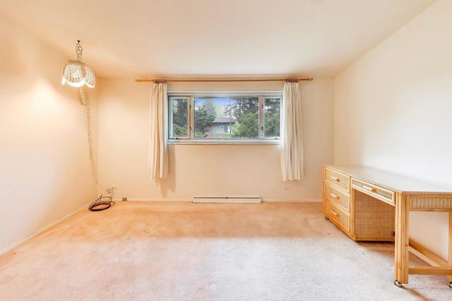 307 Crestwood Village, Northfield, IL 60093