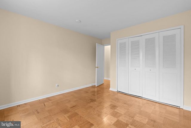 5920 WESTCHESTER PARK DR, College Park, MD 20740