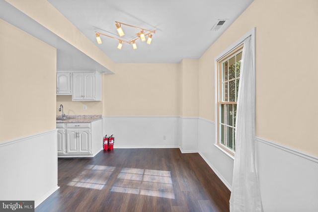 5920 WESTCHESTER PARK DR, College Park, MD 20740