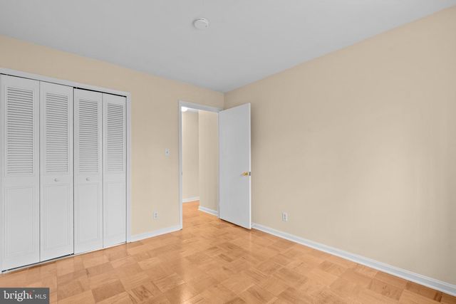 5920 WESTCHESTER PARK DR, College Park, MD 20740