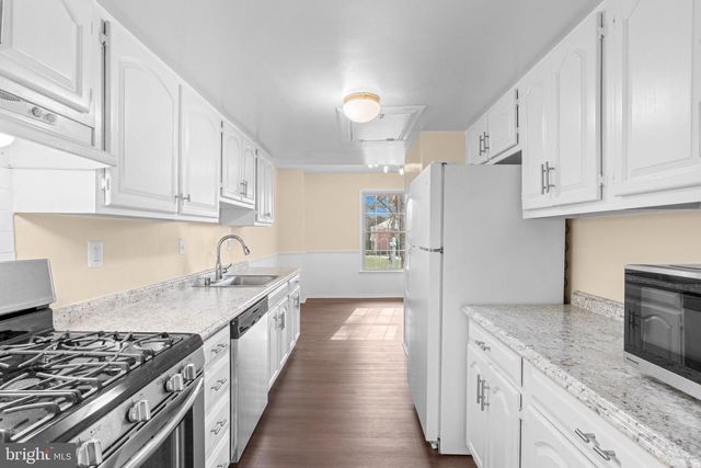 5920 WESTCHESTER PARK DR, College Park, MD 20740