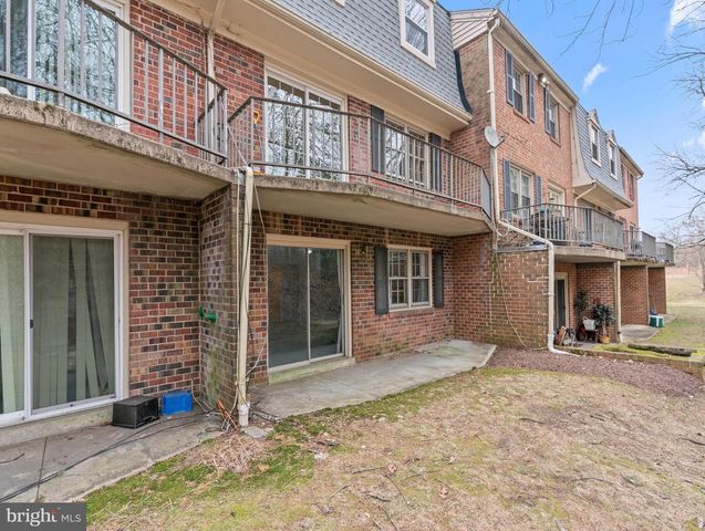 5920 WESTCHESTER PARK DR, College Park, MD 20740