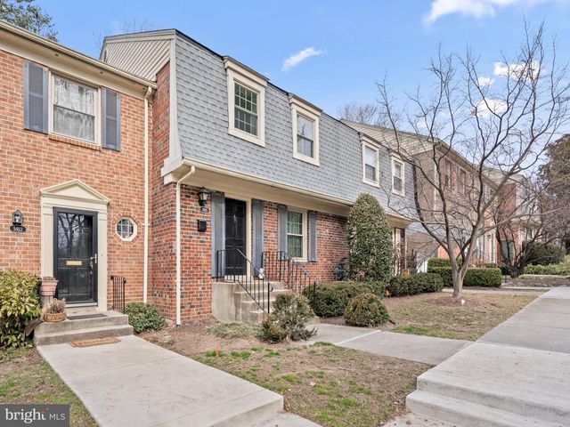 5920 WESTCHESTER PARK DR, College Park, MD 20740