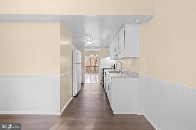 5920 WESTCHESTER PARK DR, College Park, MD 20740