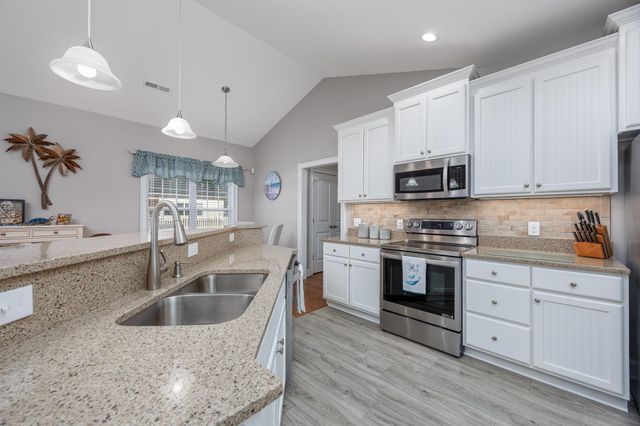 537 Hillsborough Dr., Conway, SC 29526