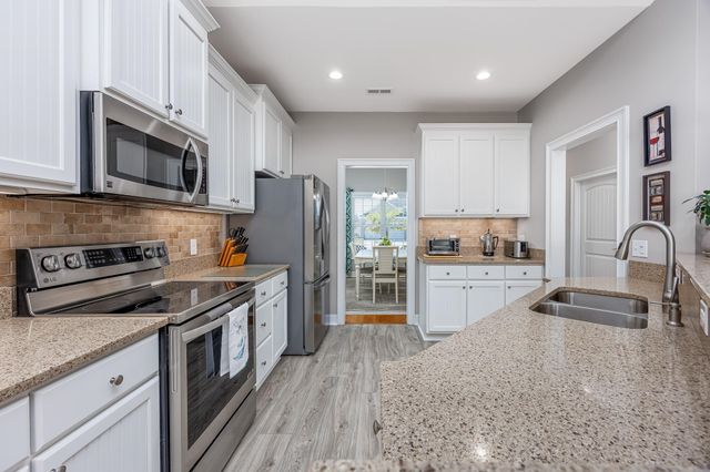 537 Hillsborough Dr., Conway, SC 29526