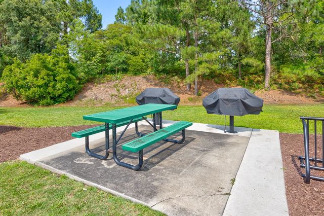 537 Hillsborough Dr., Conway, SC 29526