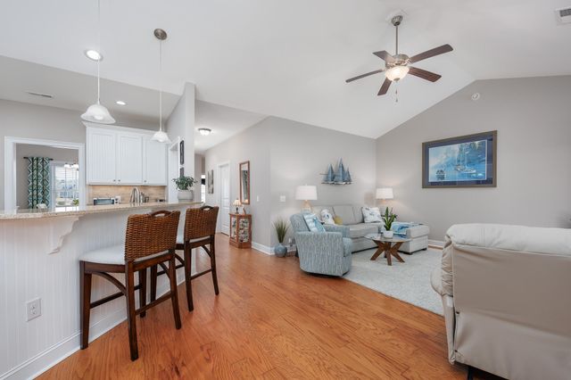 537 Hillsborough Dr., Conway, SC 29526