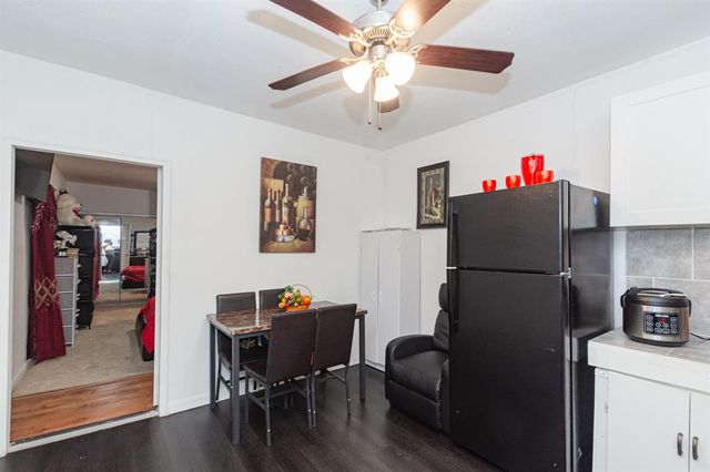 109 County Road 3413, Cleveland, TX 77327